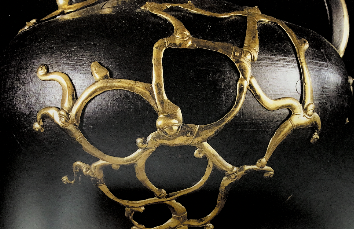 Cruche de Brno, chef-d’œuvre celte de l’Âge du Fer, découverte en Moravie en 1941, vase rituel et calendrier astronomique druidique